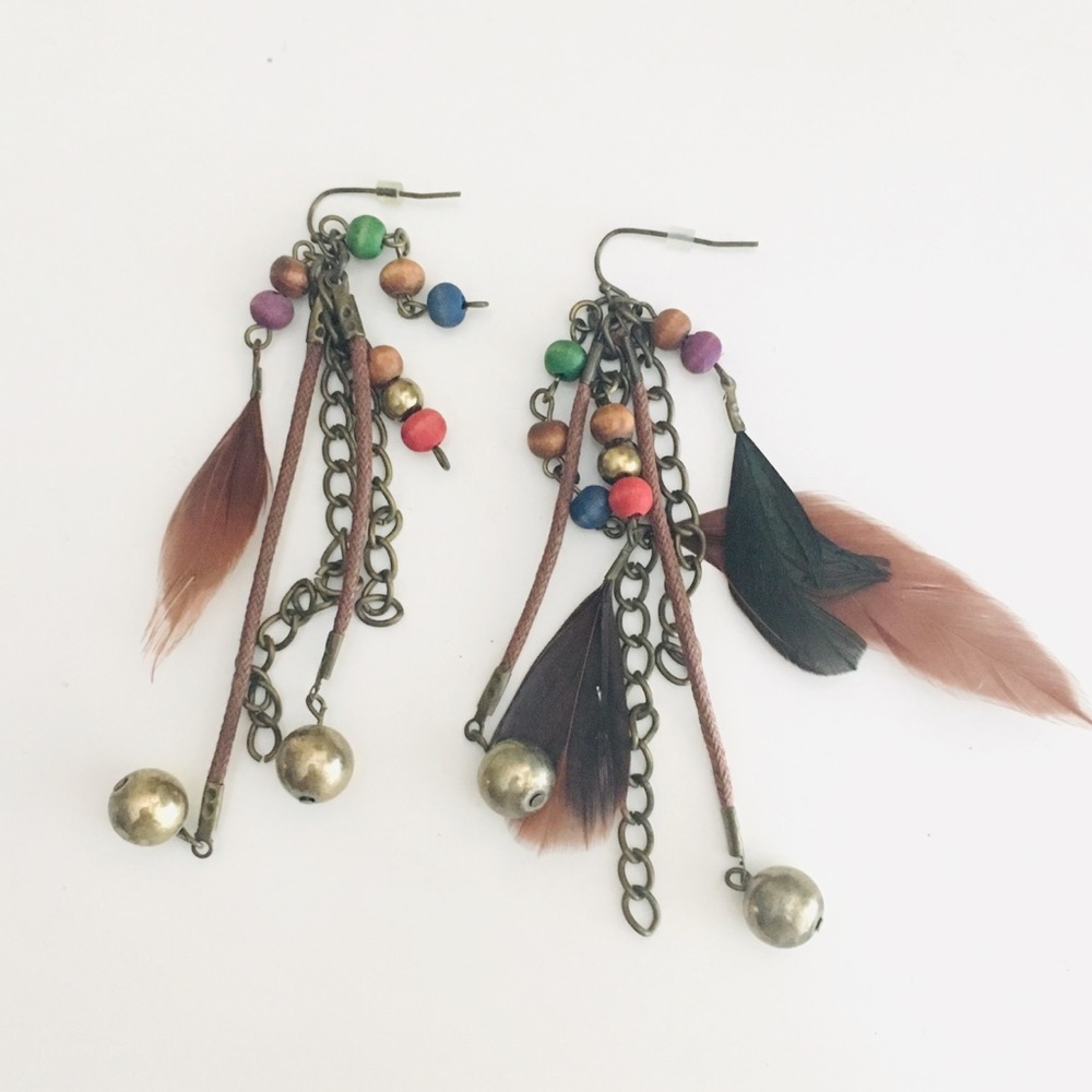 NWOT Feather Earrings